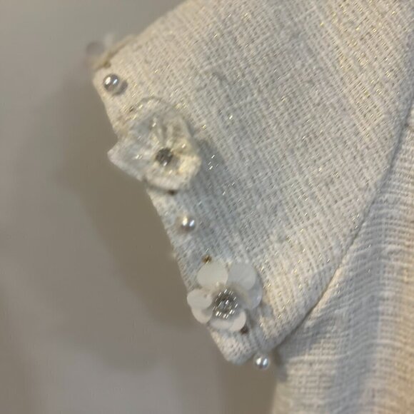 MIRI White Tweed Formal Dress Size 4 Metallic Embellished Wedding Bride - Picture 6 of 8